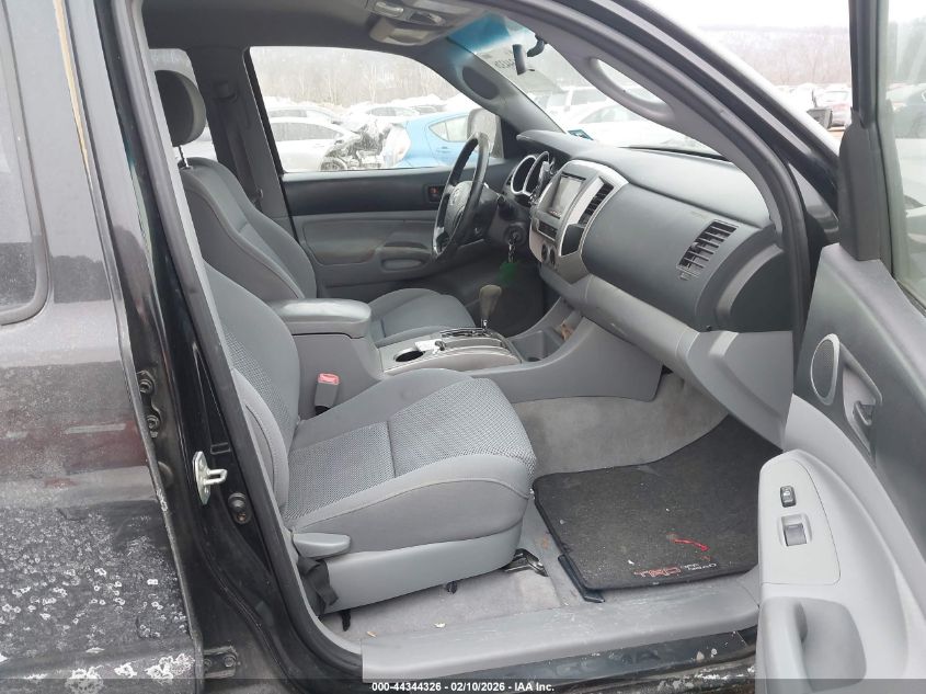 2005 Toyota Tacoma Base V6