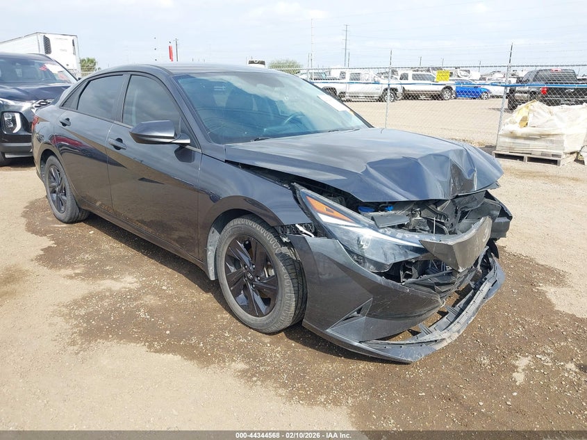 2022 Hyundai Elantra Sel