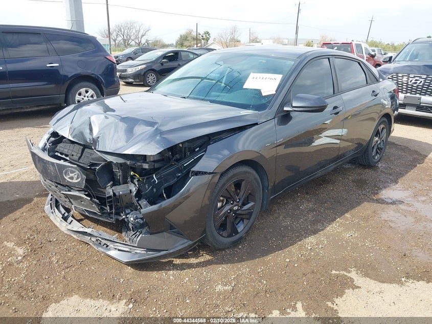 2022 Hyundai Elantra Sel