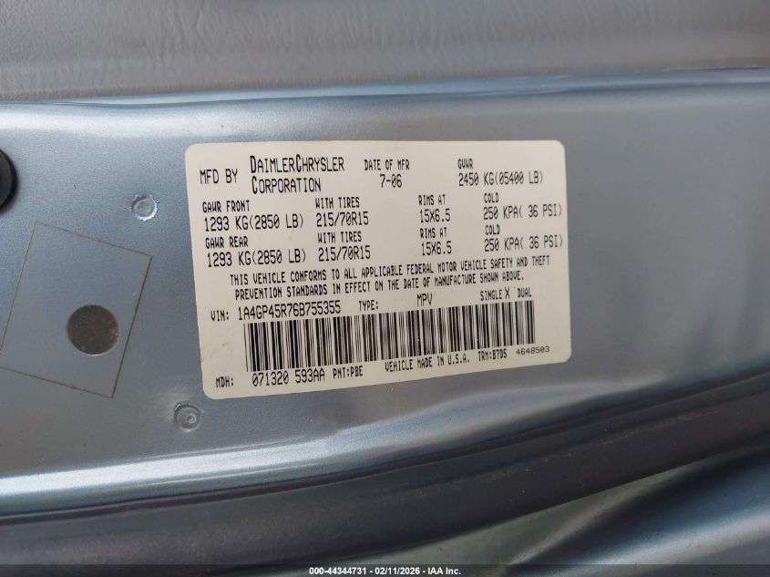 2006 Chrysler Town & Country VIN: 1A4GP45R76B755355 Lot: 44344731