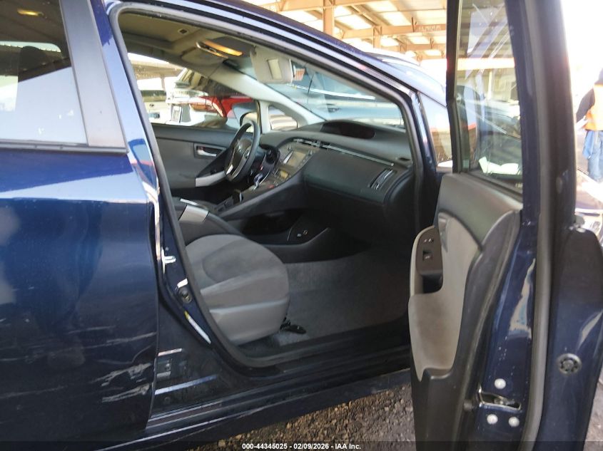 2014 Toyota Prius Three