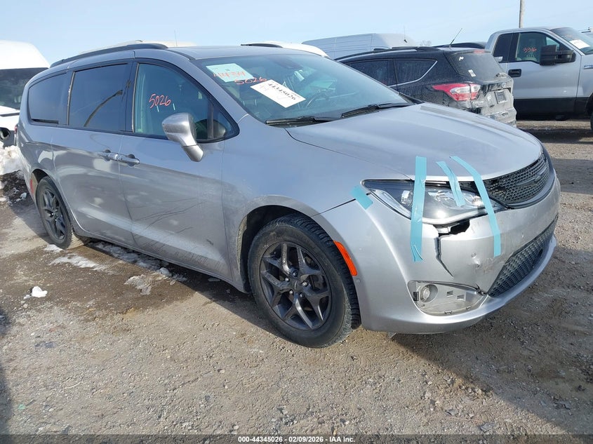 2020 Chrysler Pacifica Touring L Plus