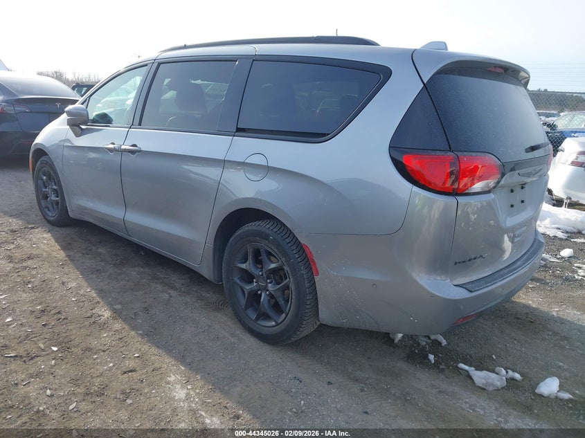 2020 Chrysler Pacifica Touring L Plus