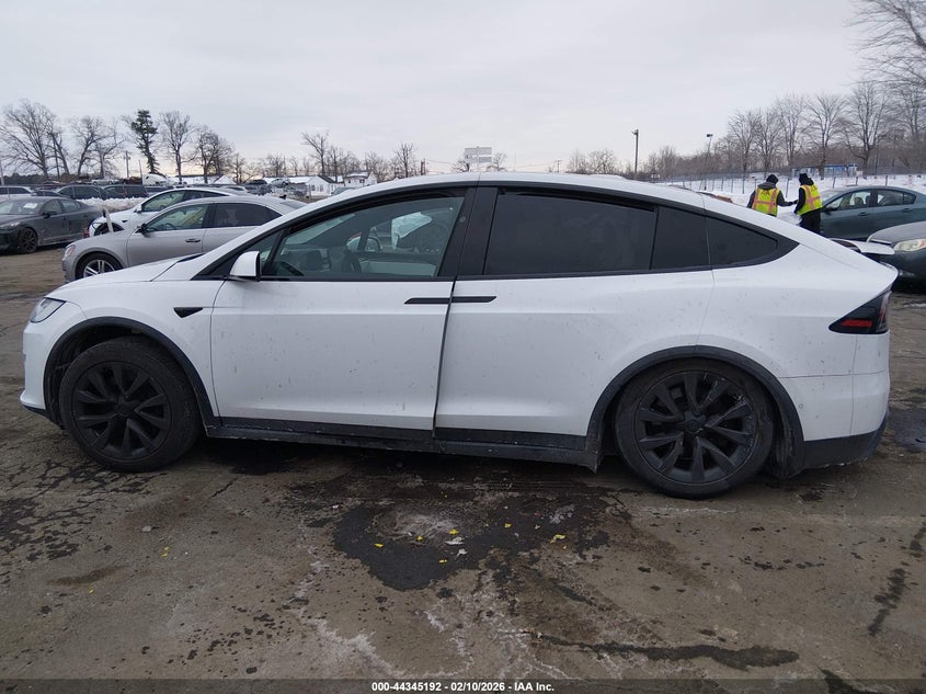 2022 Tesla Model X Dual Motor All-Wheel Drive VIN: 7SAXCAE51NF356436 Lot: 44345192