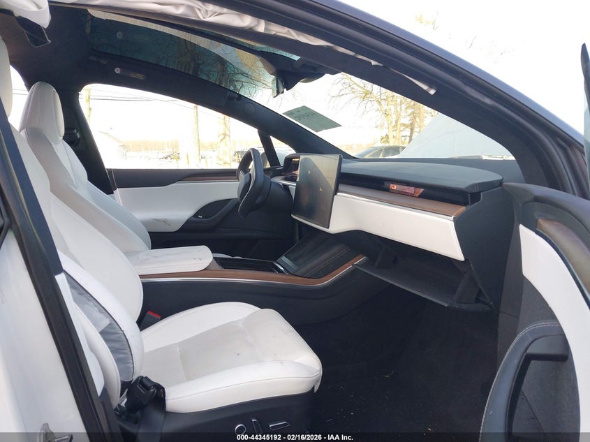 2022 Tesla Model X Dual Motor All-Wheel Drive