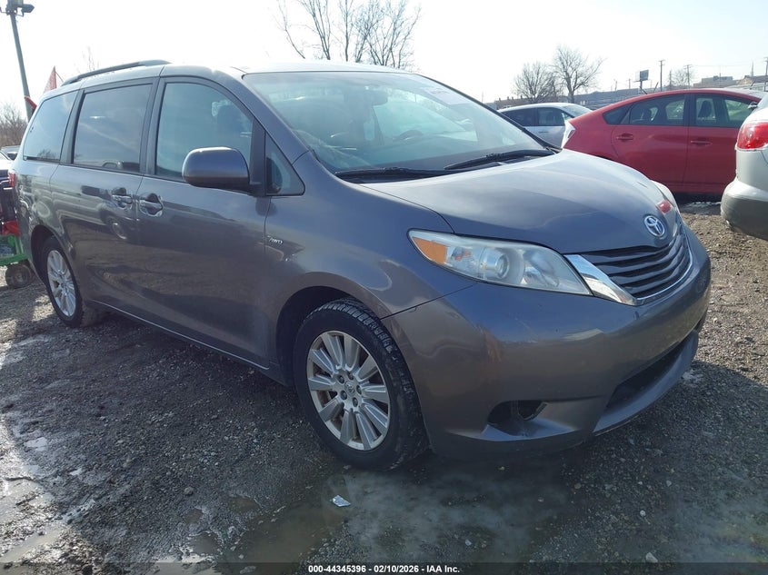 2017 Toyota Sienna Le 7 Passenger