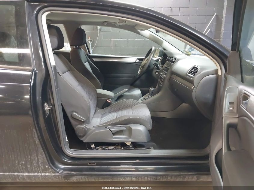 2013 Volkswagen Golf 2.5L 2-Door