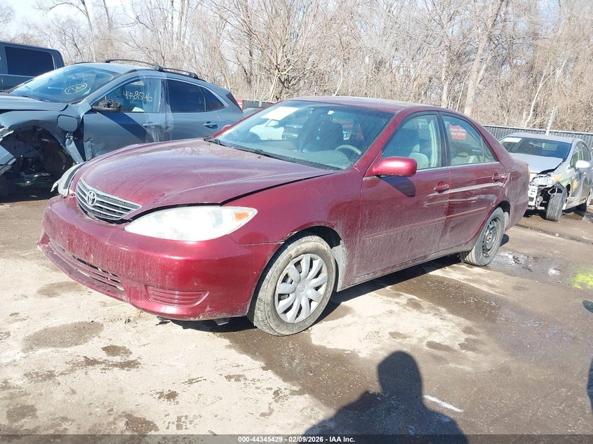 2005 Toyota Camry Le