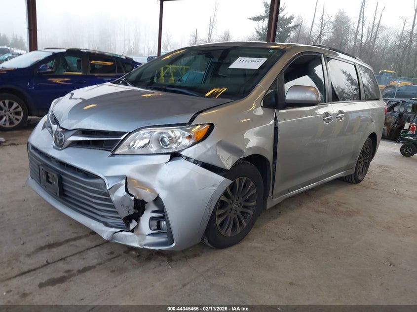 2019 Toyota Sienna Xle 8 Passenger