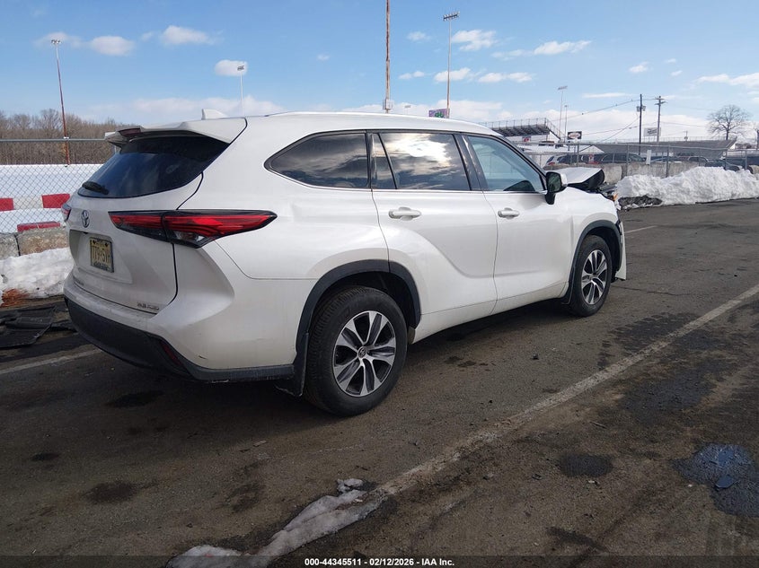 2021 Toyota Highlander Xle