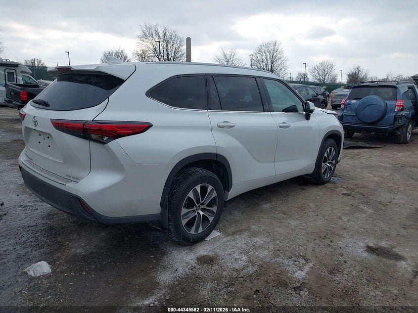 2022 Toyota Highlander Xle