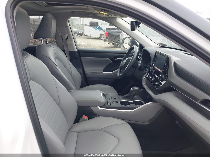 2022 Toyota Highlander Xle