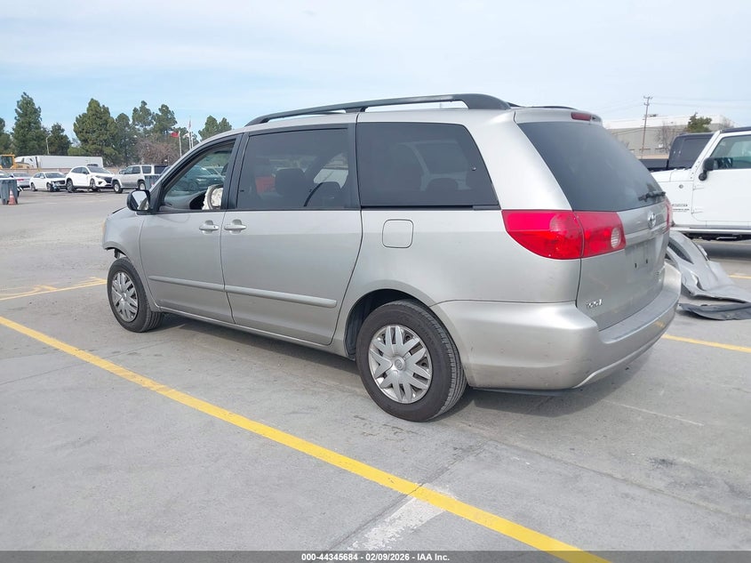 2006 Toyota Sienna Le