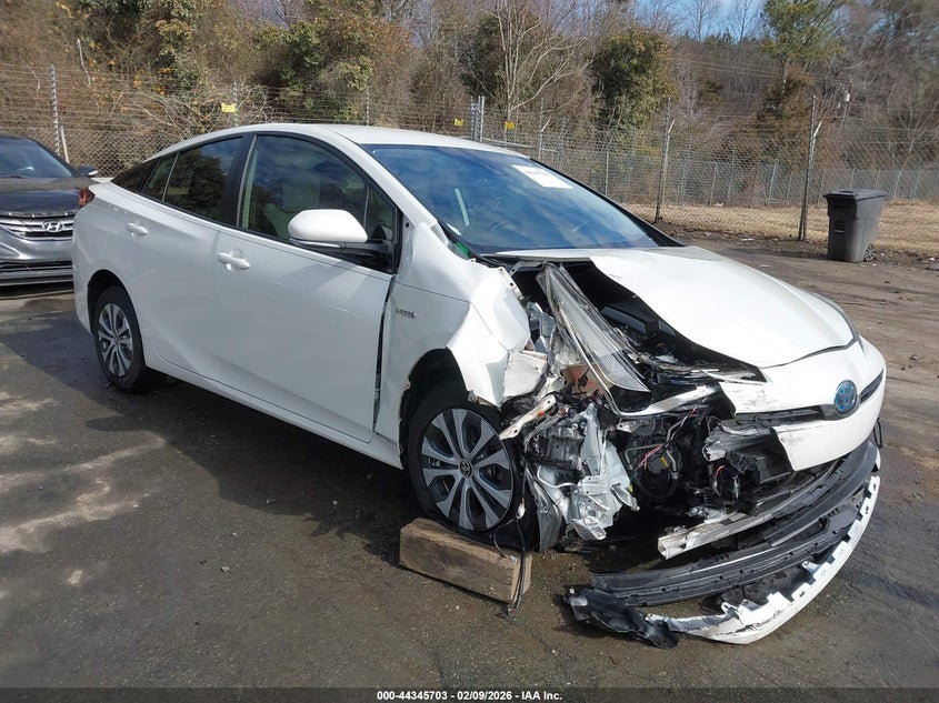 2020 Toyota Prius Xle Awd-E