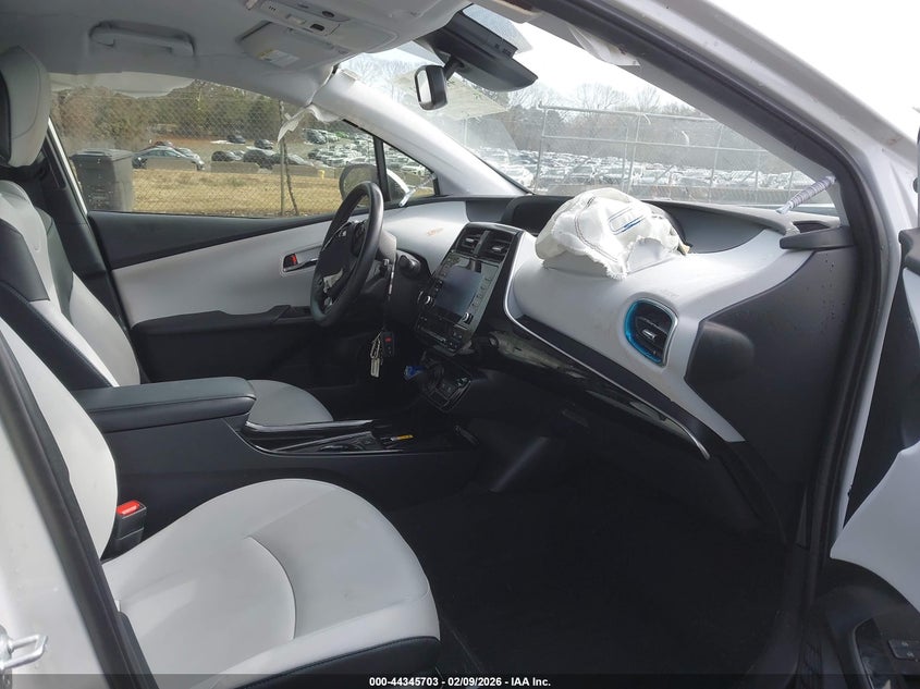 2020 Toyota Prius Xle Awd-E