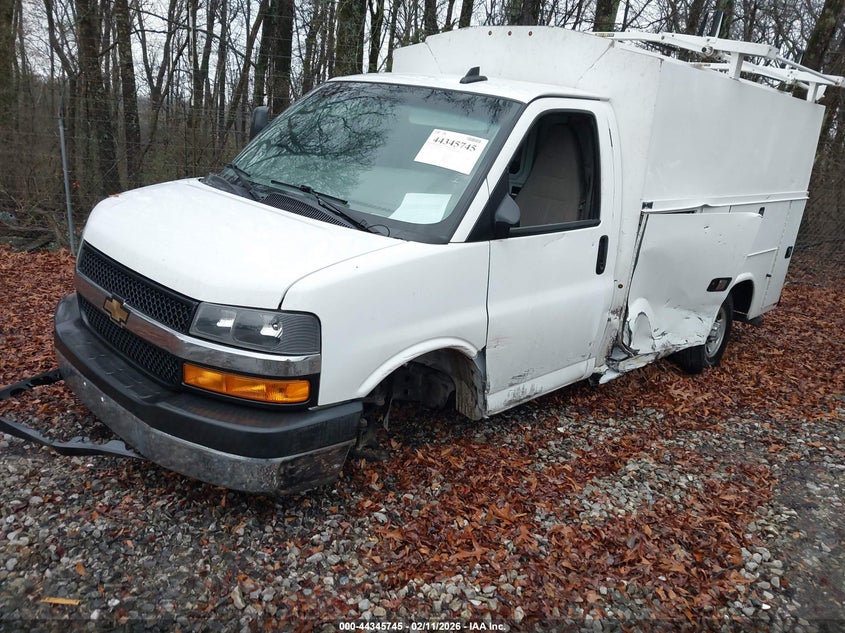 2020 Chevrolet Express Cutaway