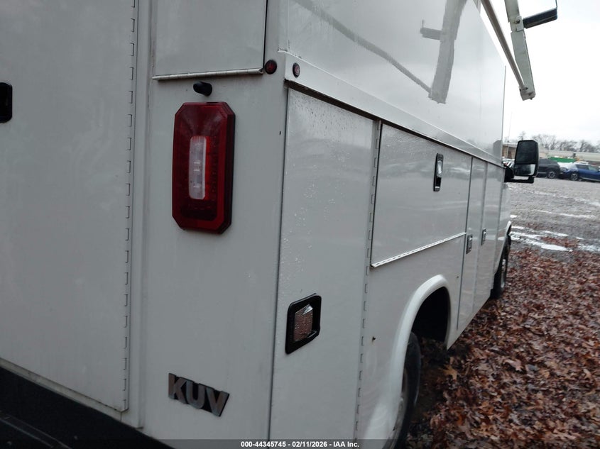 2020 Chevrolet Express Cutaway