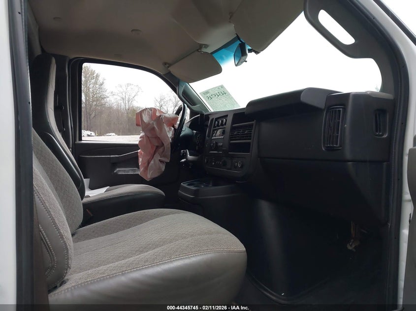 2020 Chevrolet Express Cutaway