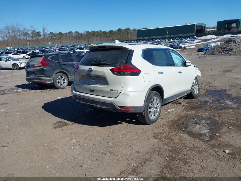 2017 Nissan Rogue Sv