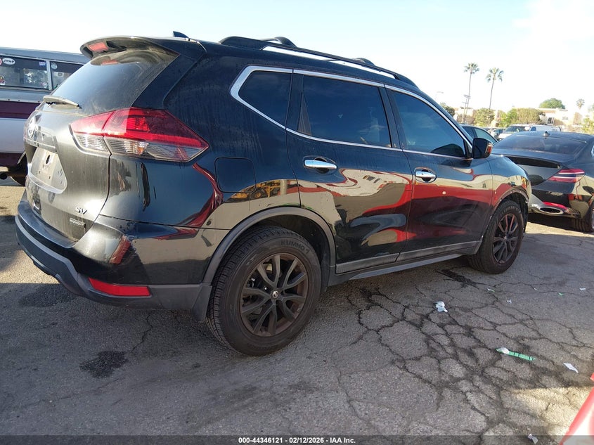 2018 Nissan Rogue Sv