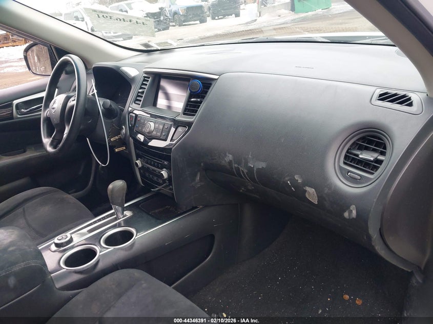 2015 Nissan Pathfinder S