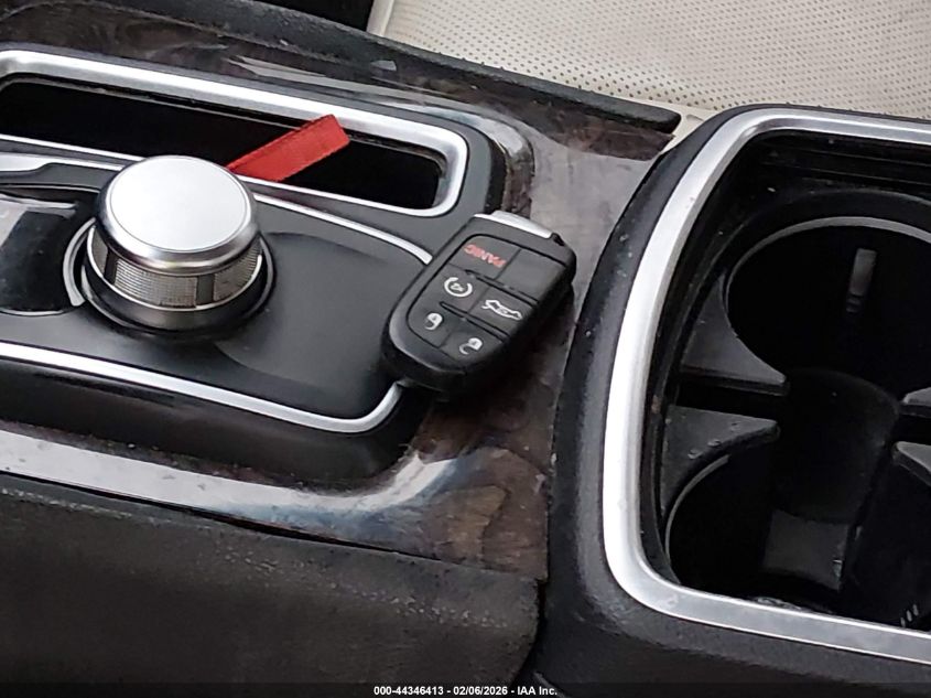 2018 Chrysler 300 Limited Awd VIN: 2C3CCAKGXJH170372 Lot: 44346413