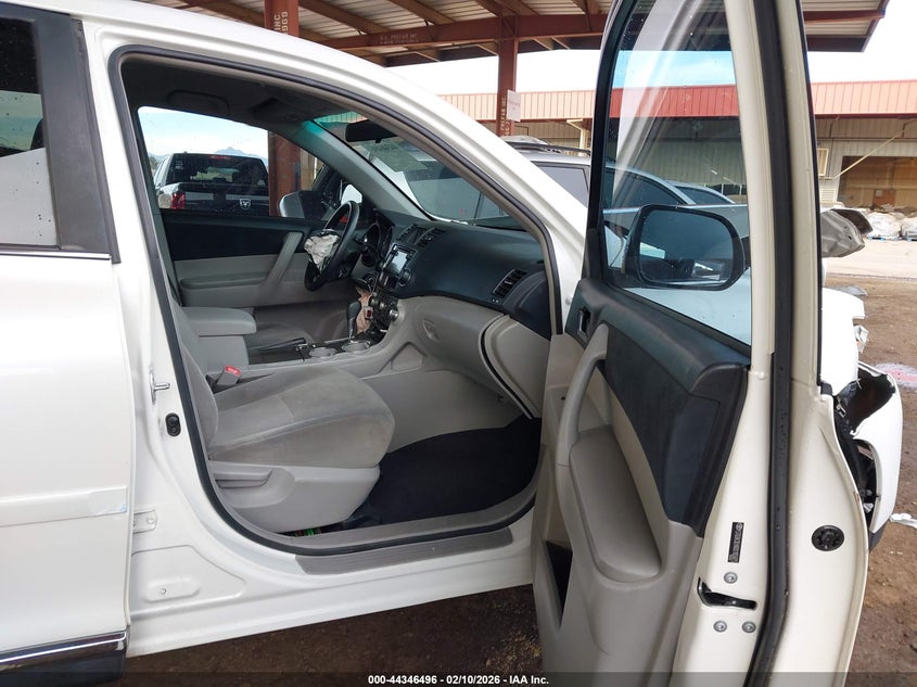 2013 Toyota Highlander Base Plus V6