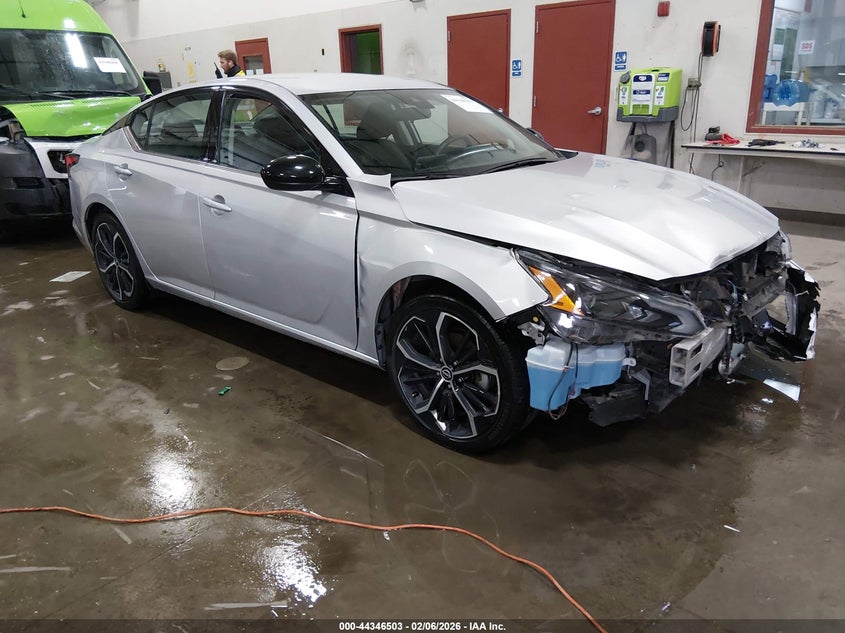 2024 Nissan Altima Sr Fwd