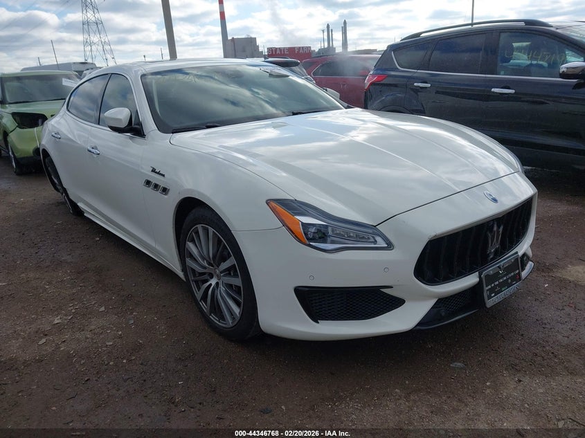 2022 Maserati Quattroporte Modena Q4