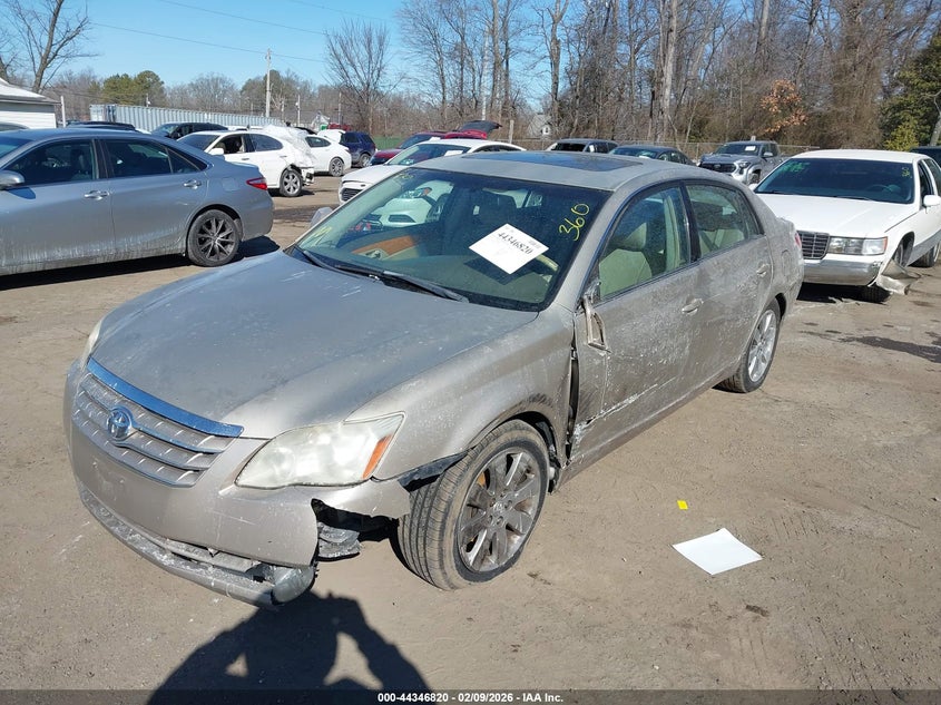 2005 Toyota Avalon Xls