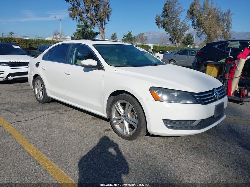 2014 Volkswagen Passat 1.8T Se