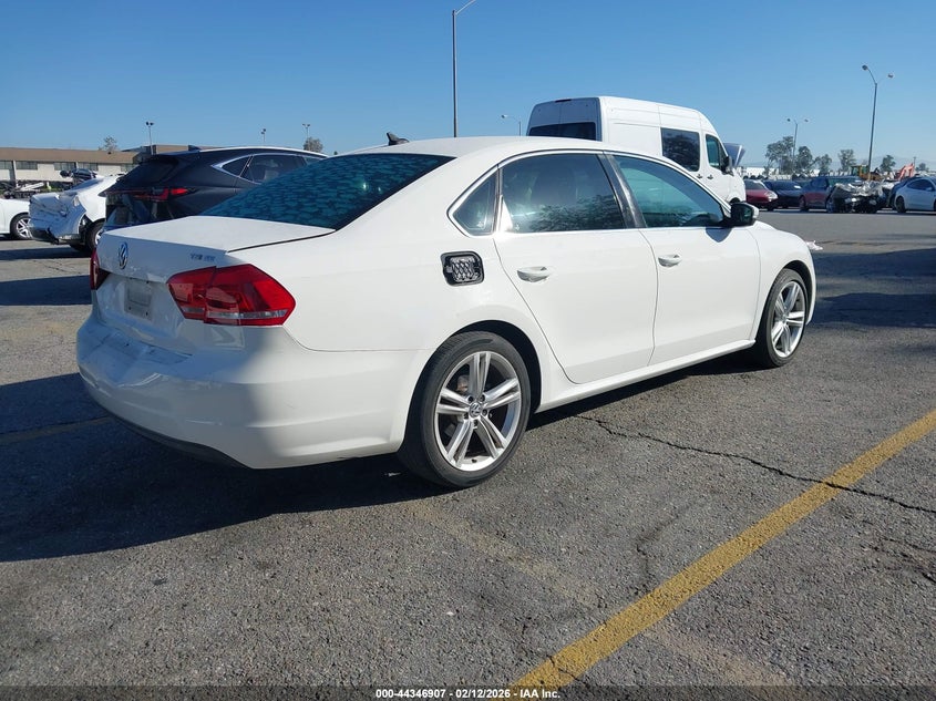 2014 Volkswagen Passat 1.8T Se