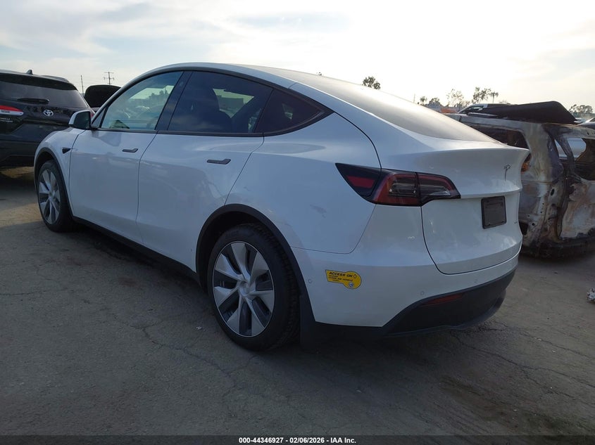 2022 Tesla Model Y Long Range Dual Motor All-Wheel Drive