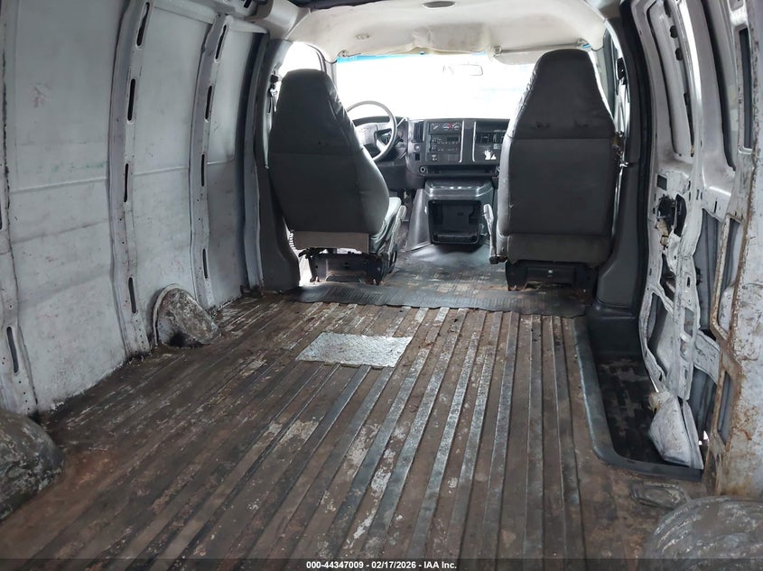 2007 Chevrolet Express Work Van VIN: 1GCGG25V471102397 Lot: 44347009