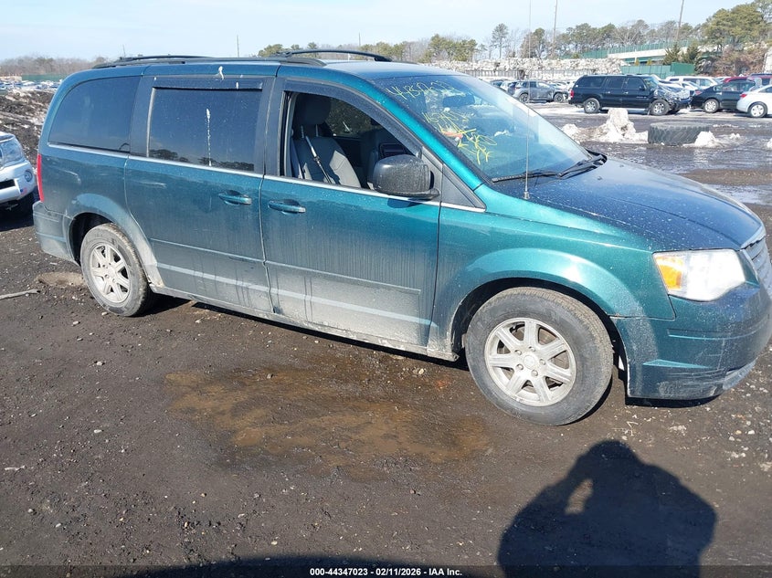 2009 Chrysler Town & Country Lx