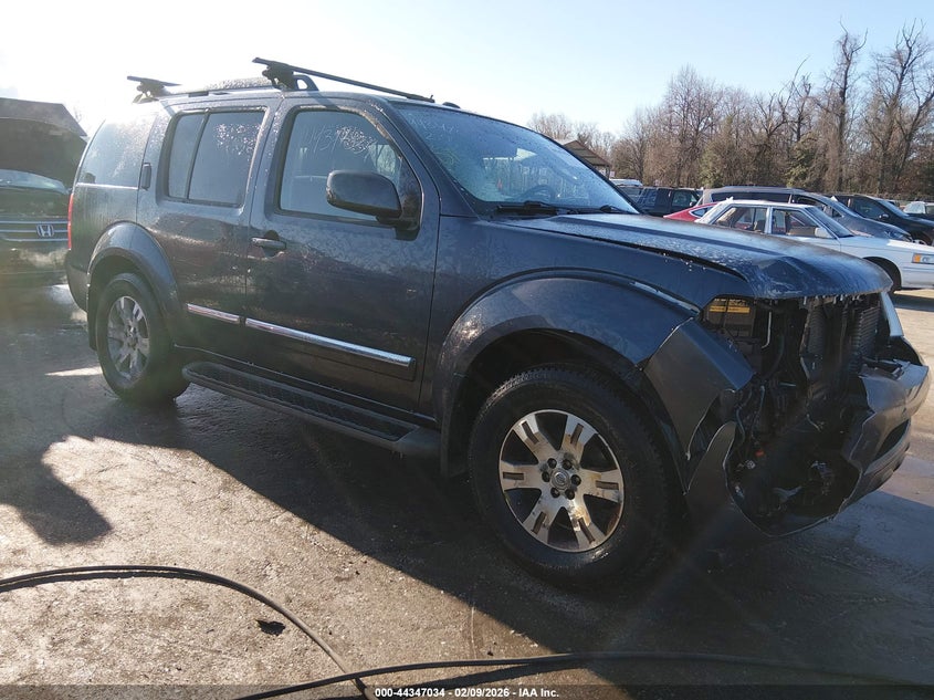 2011 Nissan Pathfinder Silver