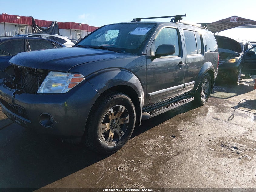 2011 Nissan Pathfinder Silver