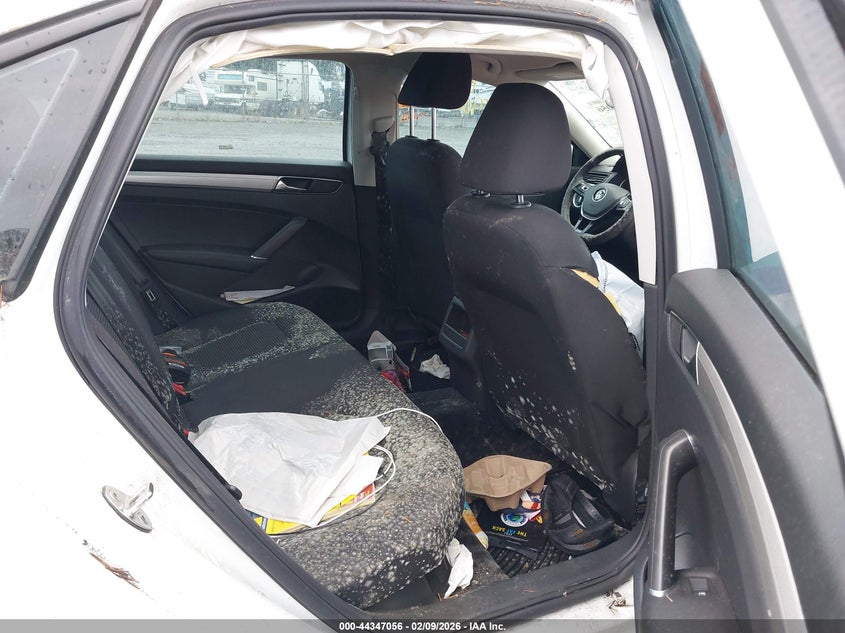 2018 Volkswagen Passat 2.0T R-Line/2.0T S VIN: 1VWAA7A3XJC018599 Lot: 44347056