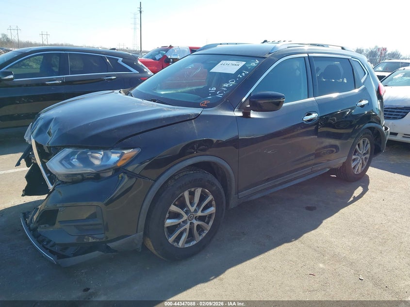 2018 Nissan Rogue Sv