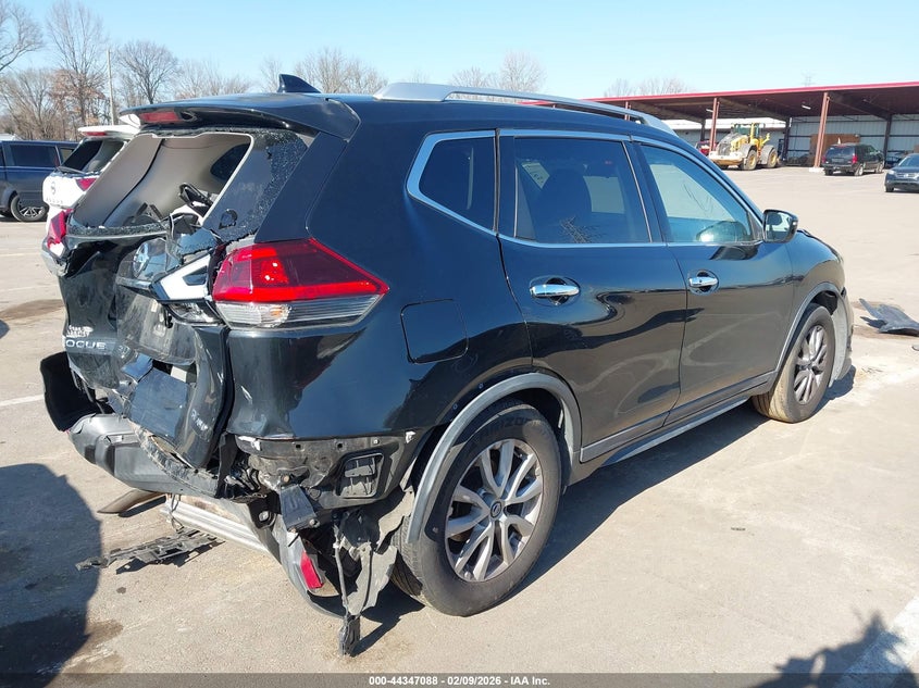 2018 Nissan Rogue Sv