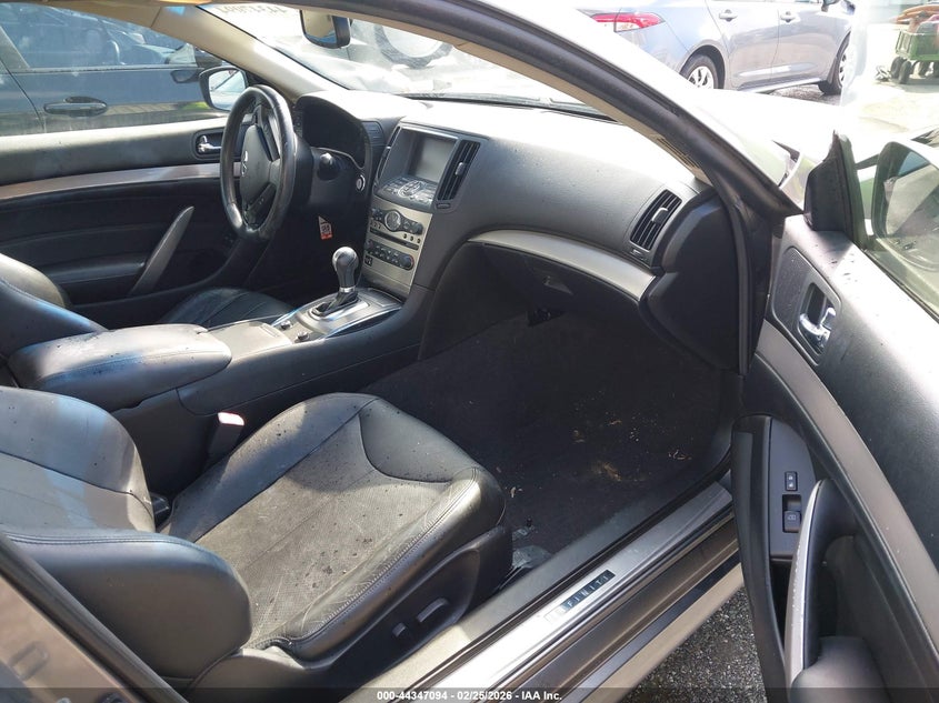 2012 Infiniti G37 Journey