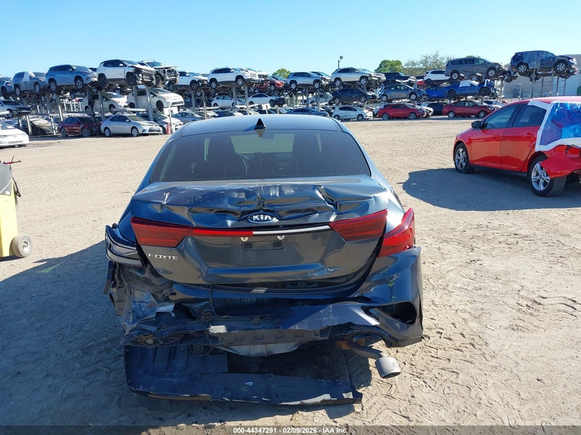 VIN 3KPF24AD8LE191353 2020 KIA FORTE LXS