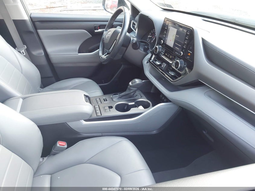 2020 Toyota Highlander Xle