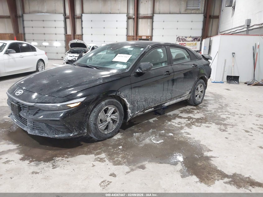 2025 Hyundai Elantra Se