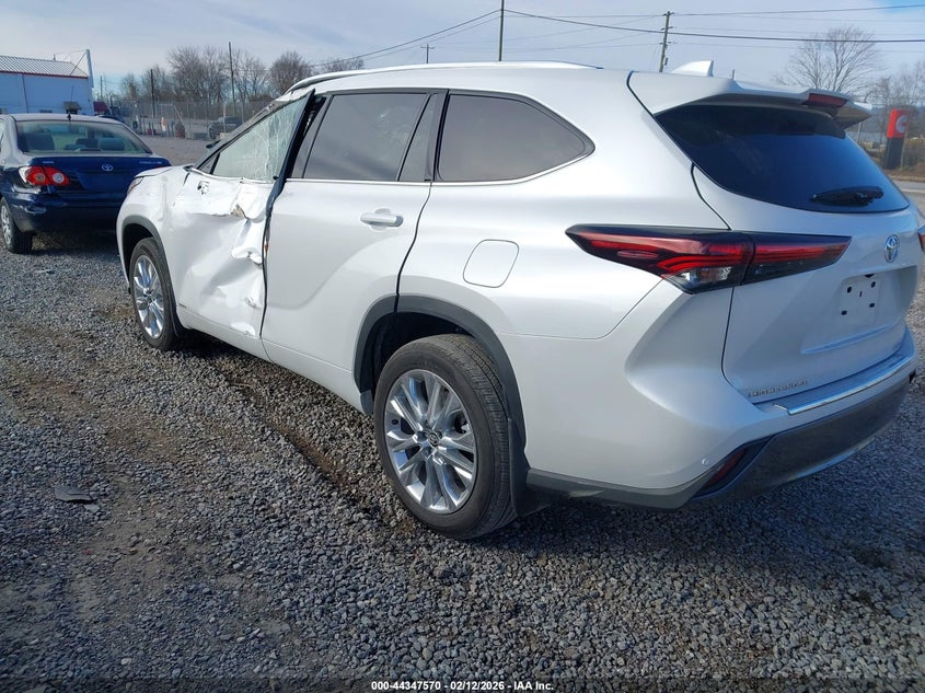 2026 Toyota Highlander Hybrid Limited