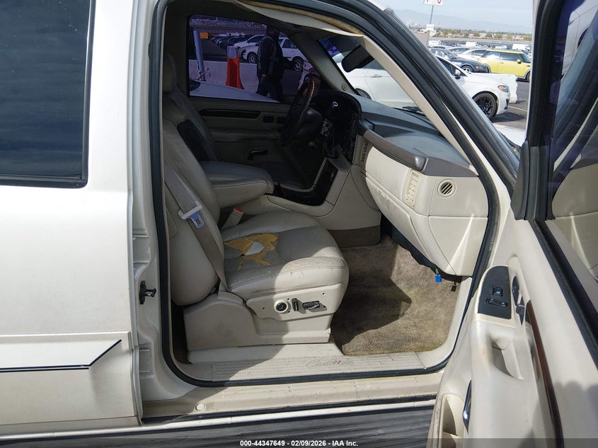 2003 Cadillac Escalade Standard