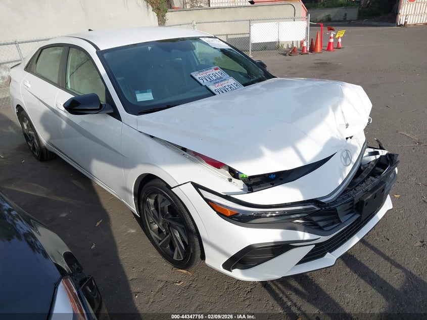 2025 Hyundai Elantra Hybrid Sel Sport