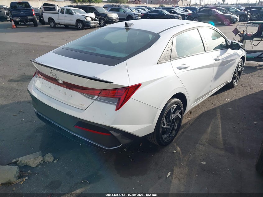 2025 Hyundai Elantra Hybrid Sel Sport