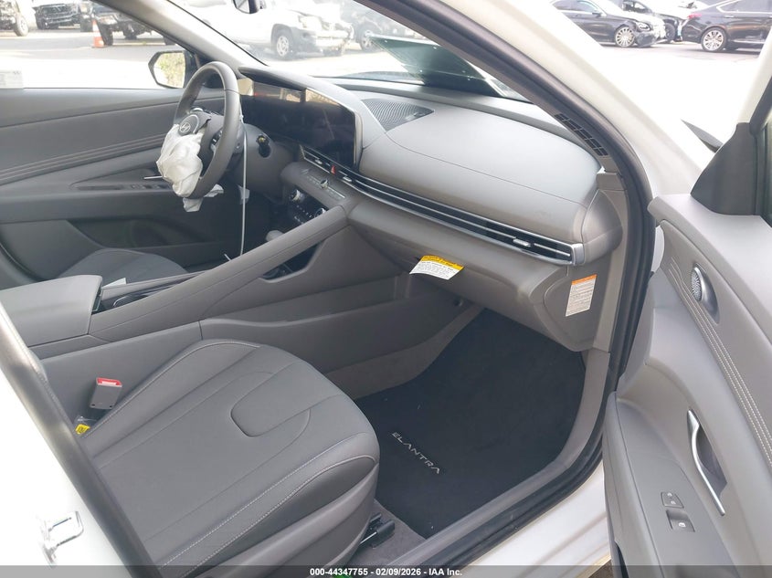 2025 Hyundai Elantra Hybrid Sel Sport