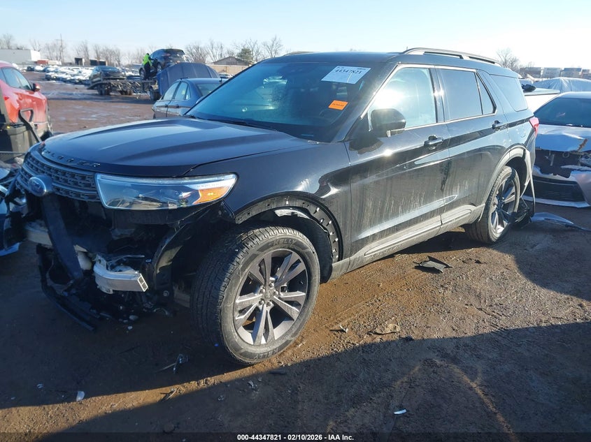 2023 Ford Explorer Xlt